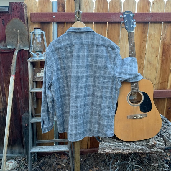 Grayers flannel button down. - Picture 2 of 5
